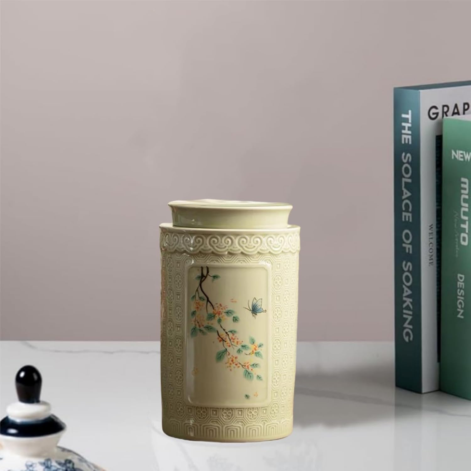 Ceramic Ginger Jar with Lid- 6.5 inches decorative flowers Ginger jars， chinoiserie gift Butterflies Medium jars for Home decor/jewelry/Tea/coffee beans/Storage