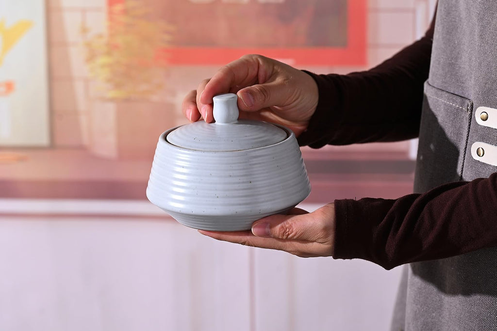 Retro Kitchen Canisters Ceramic Food Storage Jar Roud Shape with Silicone Airtight Lid for Tea, Coffee, Nuts, Herb, Spice, Sugar (Low White)