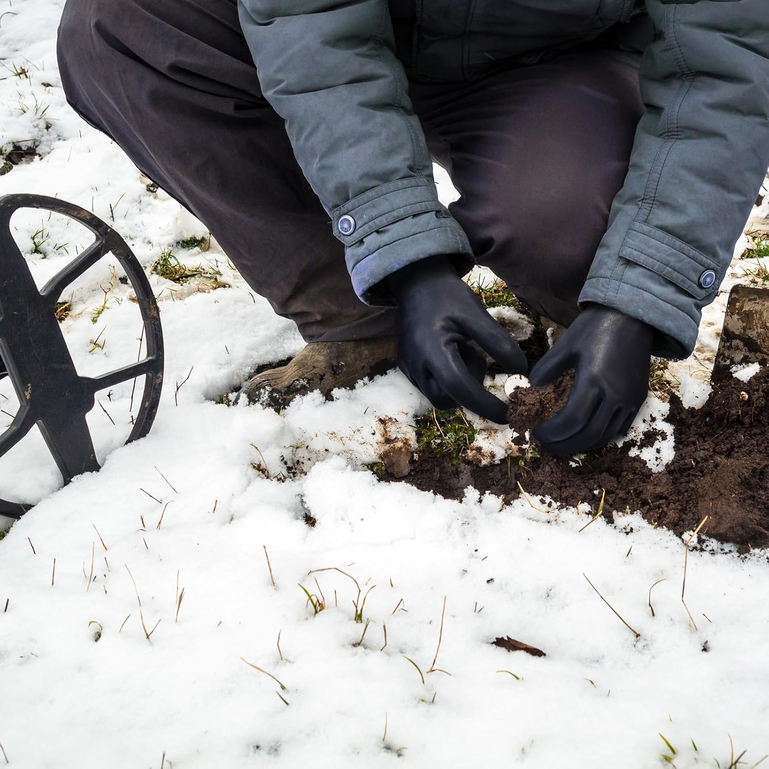 KAYGO Winter Waterproof Work Gloves for Men and Women, 3 Pairs Thermal Insulated Freezer Rubber Coated Gloves,Super Grip,KG160, L, Black