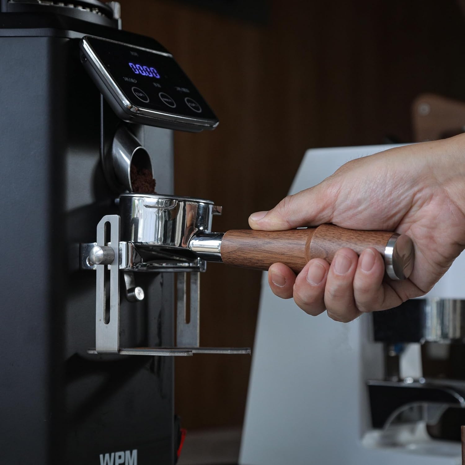 58mm Bottomless Portafilter Compatible with Breville Dual Boiler, Oracle, Oracle Jet Espresso Machines Walnut Handle 2 Ears 18-21g Double Shot Filter Basket Included