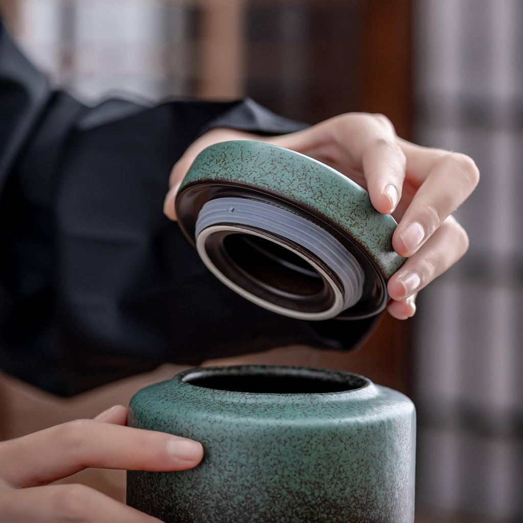 Tea Canister for Loose Tea with Airtight Lid, Kitchen Storage Containers, Ceramic Food Storage Jar, Ceramic Coffee Canister (Dark Blue)
