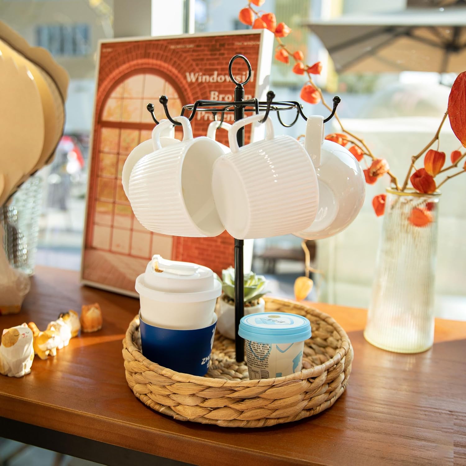 GENMOUS Farmhouse Coffee Mug Holder Stand with Woven Basket for Countertop, 2 Tier Handle Coffee Cup Tree Holder, CoffeeMugs Rack for 6 Mug Hooks with Cup Pods & Saucer Basket Storage for Bar Counter