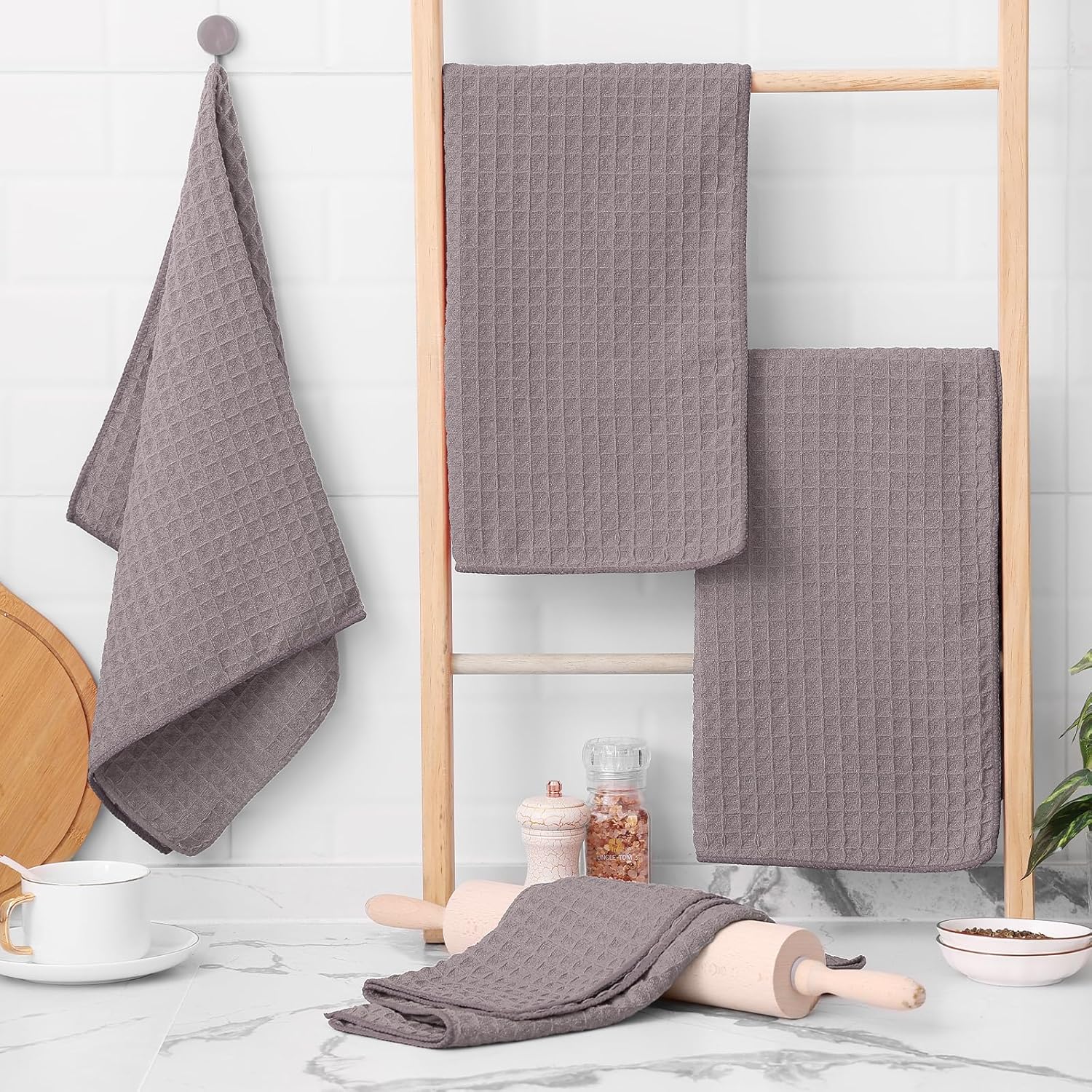 Homaxy Microfiber Waffle Weave Kitchen Towels, 16 x 28 Inch Ultra Absorbent and Solid Color Dish Towels, 4 Pack, Coffce