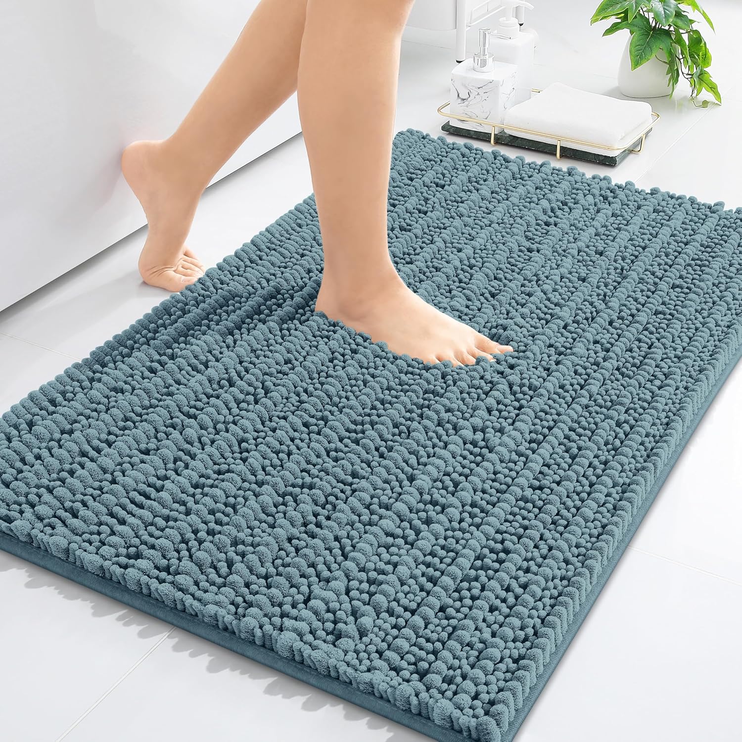 Arotive Luxury Chenille Bathroom Rug Mat, Extra Soft Thick Absorbent Shaggy Bath Rugs, Non-Slip Machine Wash Dry, Plush Bath Mats for Bathroom, Shower and Tub, 34x21, Smoky Gray